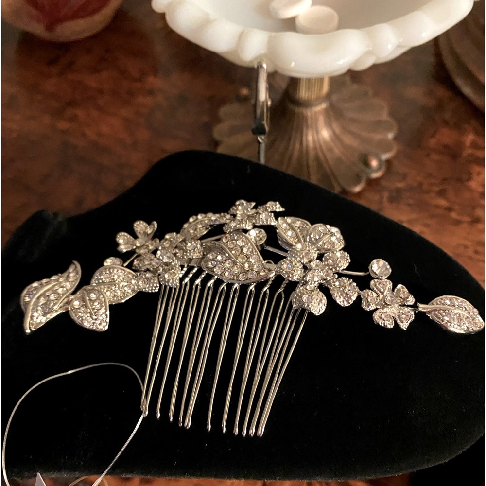 Swarovski Bridal Hair Ornament/Comb